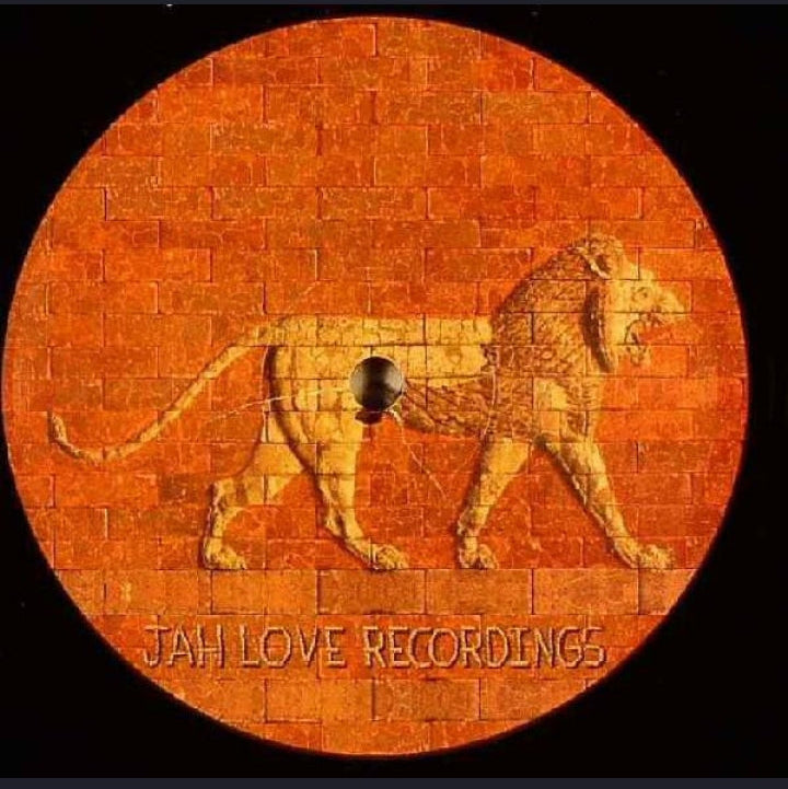 Various - Babylon Fire (Edición Original US, Jah Love Recordings, 2004)