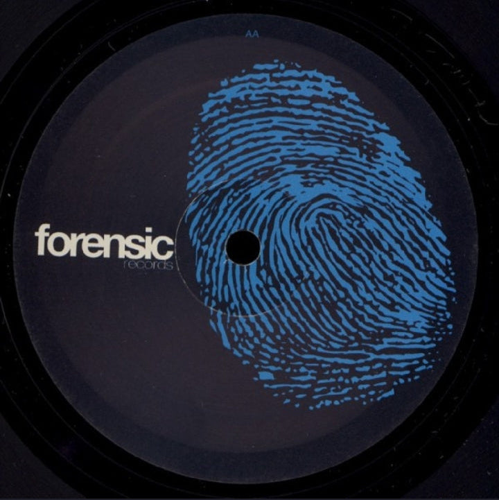 Mooncat - Bad Ass (Edición Original UK, Forensic Records, 2004)